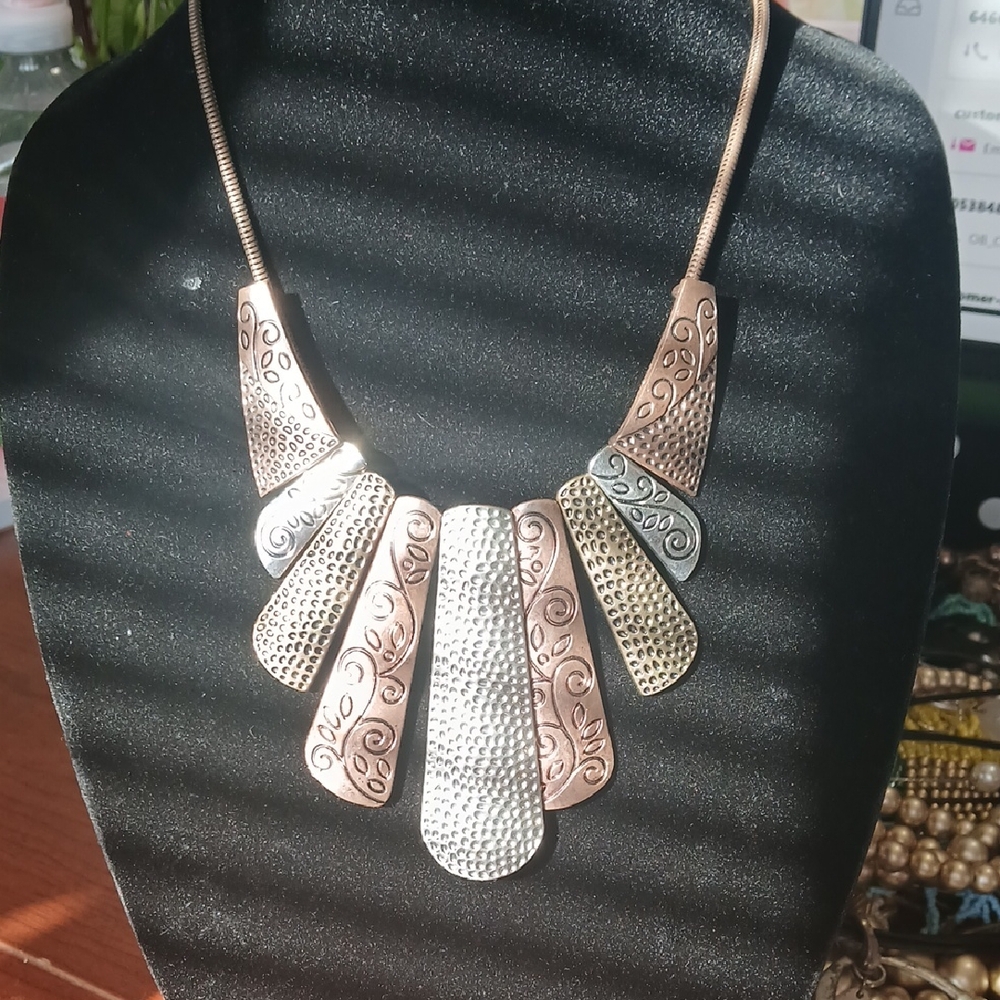 Elegant Gold and Silver Necklace